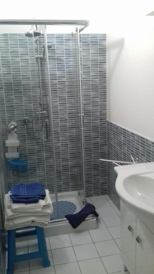 Locazioni Brevi La Rosaviola Guest Rooms 툴라다 외부 사진